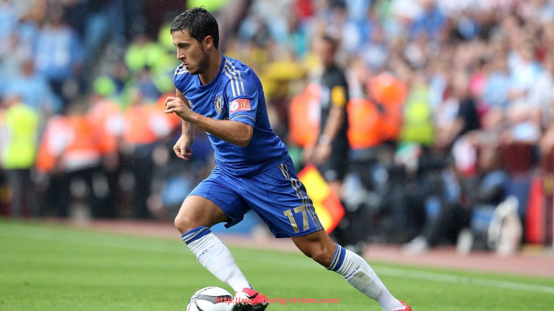 五星体育直播-法甲外援2024-2025赛季的影响力及作用解析